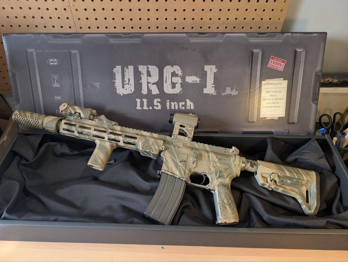 Tokyo Marui URG-I 11.5" GBB Airsoft Rifle Custom Camo Red Dot Laser Boxed