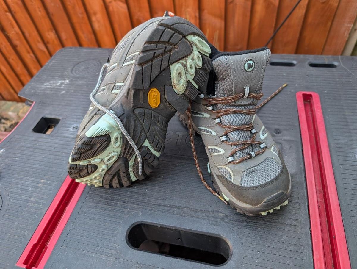Merrell Moab Mid Women's Hiking Boots UK 5 EUR 38 Grey Walking Vibram Sole