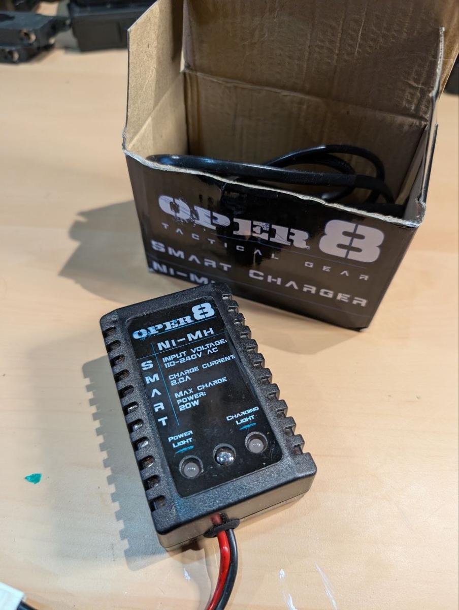 Oper8 Tactical Gear Ni-MH Smart Charger 2.0A Airsoft Battery UK Plug